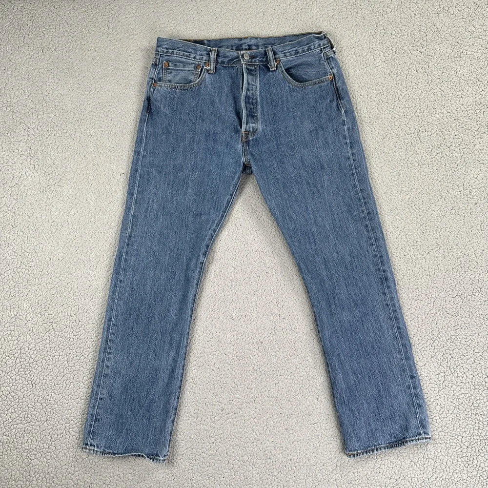 Levi's 501 Button Fly Jeans Men 34x30 Blue Straight Medium Wash Cowboy Preppy